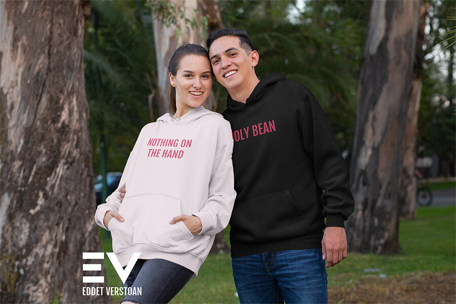 Met haar op - THE HAND | Unisex | College Hoodie