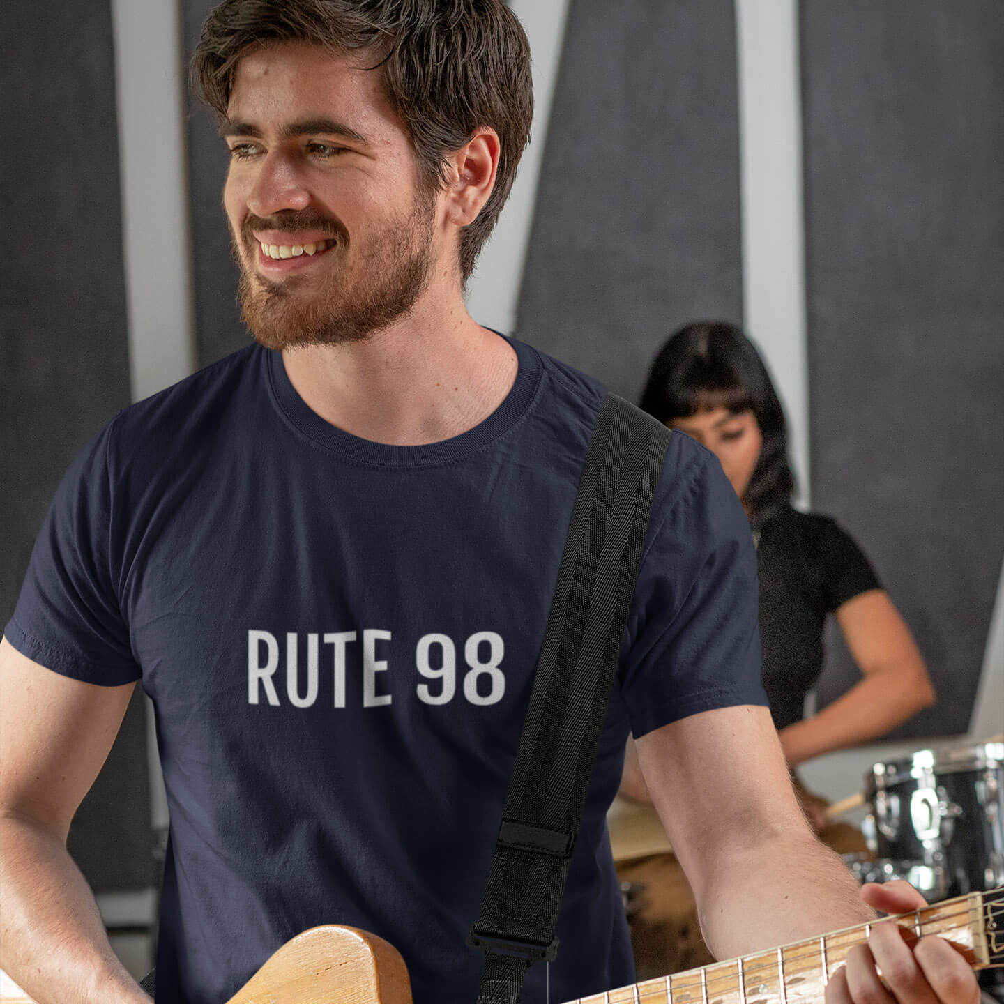 Rute 98 | Unisex T-Shirt uit West-Vlaanderen op mannelijk model