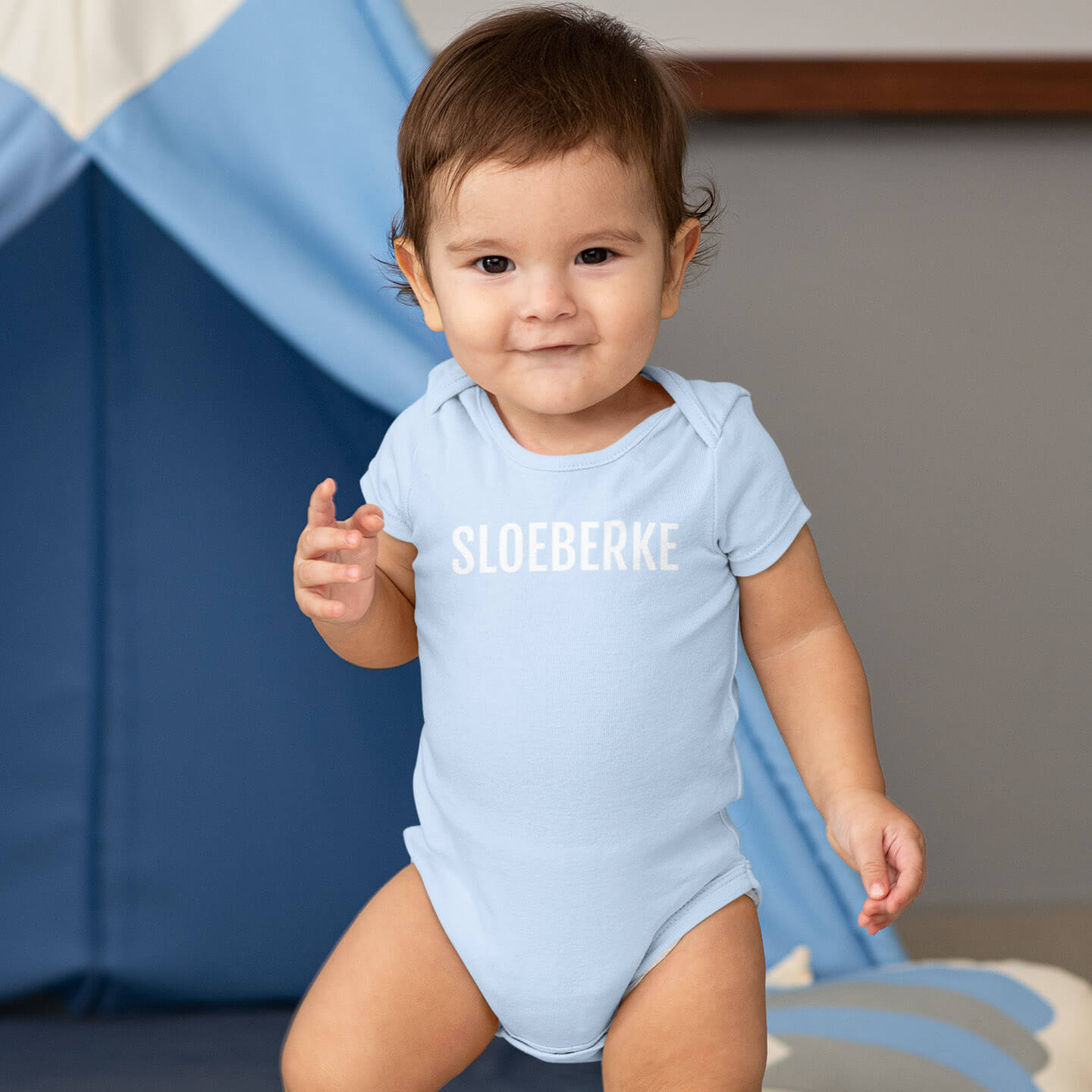 Babykleding met dialect woorden en spreuken